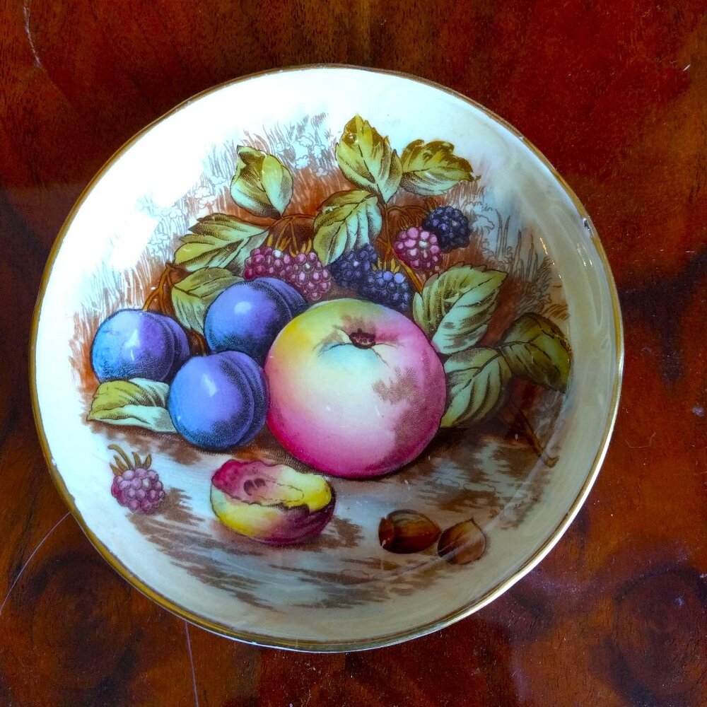 Exquisite England Aynsley 4" Fine Bone China Plate